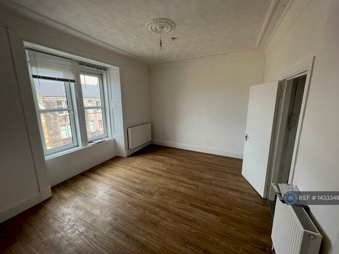 1 Bedroom Flat To Rent In Dempster Street, Greenock, PA15