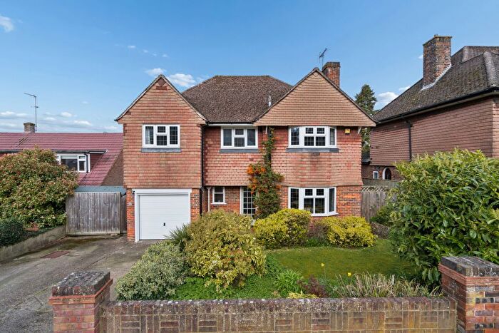 5 Bedroom Detached House For Sale In Manor Way, Chesham, HP5