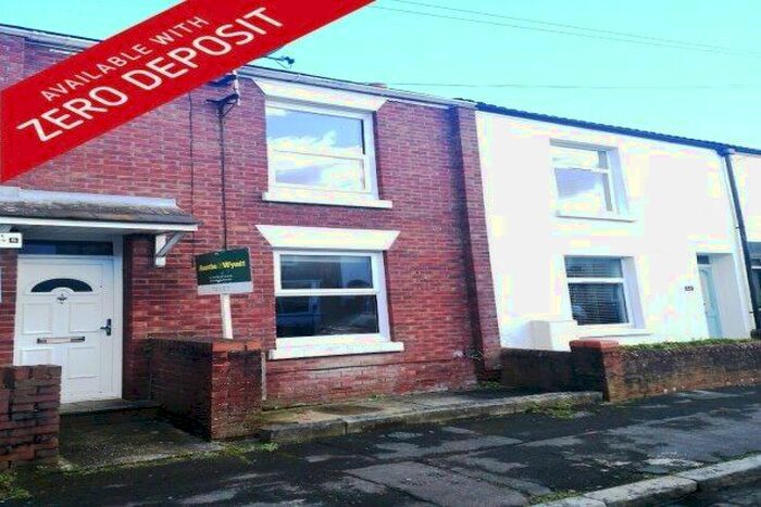 2 Bedroom Property To Rent In Dover Street, Southampton, SO14