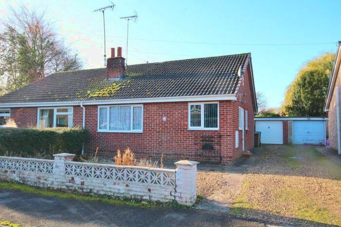 2 Bedroom Bungalow To Rent In Orchard Drive, Middleton On The Wolds, Driffield YO25