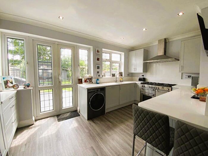 3 Bedroom Terraced House For Sale In Benhurst Avenue, Elm Park, Essex, RM12