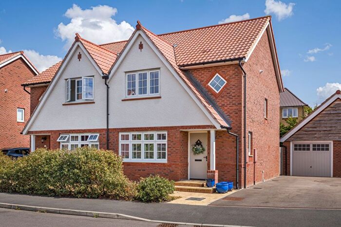3 Bedroom Semi-Detached House For Sale In Meadowsweet Road, Leckhampton, Cheltenham, GL53