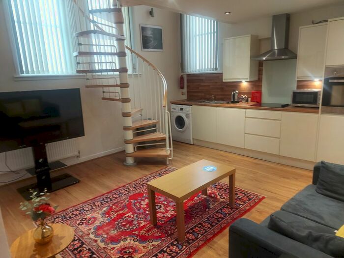 1 Bedroom Flat To Rent In Wincolmlee, Hull, HU2