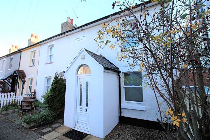 2 Bedroom End Of Terrace House To Rent In Crown Street, Brentwood, CM14