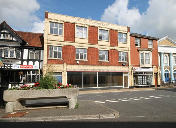 2 Bedroom Apartment To Rent In Carisbrooke Road, Newport, PO30