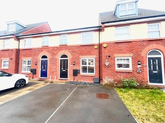 3 Bedroom Mews To Rent In Hitchen Street, Winnington, CW8