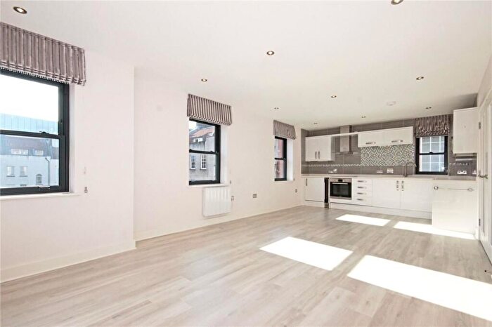 2 Bedroom Flat To Rent In The Coach House Upper York Street, Bristol, BS2