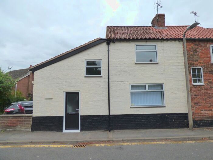 2 Bedroom End Of Terrace House To Rent In South Street, Caistor, Market Rasen, LN7