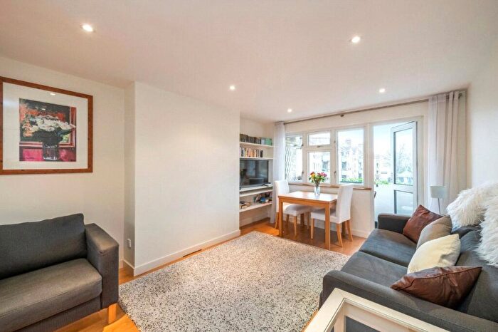 1 Bedroom Flat To Rent In Stanton Road, Barnes, SW13