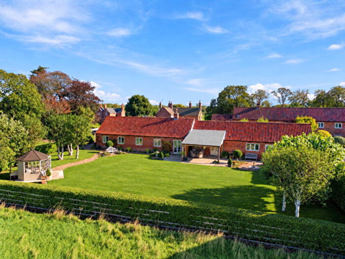 3 Bedroom Barn Conversion For Sale In The Old Byre, Cromwell, NG23