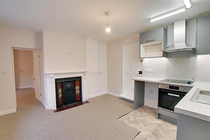 1 Bedroom Flat To Rent In High Street, Fenstanton, Huntingdon, PE28