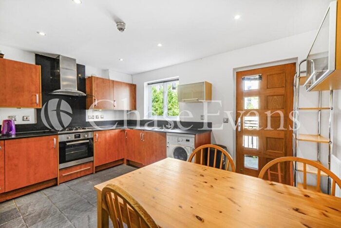 4 Bedroom Terraced House To Rent In St Davids Square, Isle Of Dogs, London, E14