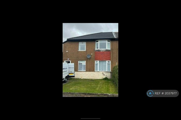 2 Bedroom Flat To Rent In Croftfoot, Glasgow, G44