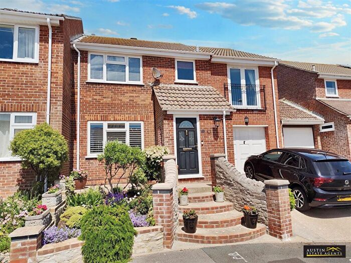 4 Bedroom Semi-Detached House For Sale In Avocet Close, Wyke Regis, Weymouth, Dorset, DT4