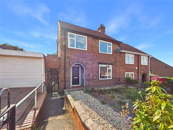 3 Bedroom Semi-Detached House For Sale In Lonnen Drive, Swalwell, Newcastle Upon Tyne, Tyne And Wear, NE16