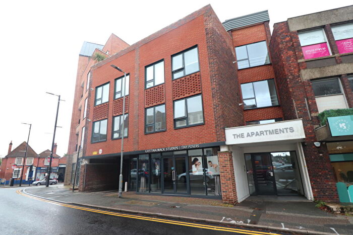 1 Bedroom Apartment To Rent In Weald Road - Brentwood, CM14