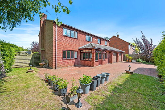 5 Bedroom Detached House For Sale In Cransely Hill, Broughton, NN14