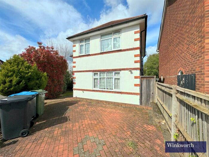 4 Bedroom Detached House To Rent In Northwick Avenue, Harrow, HA3