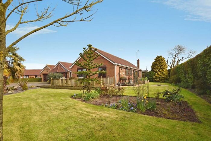 5 Bedroom Detached Bungalow For Sale In Elm Garth, Roos, HU12
