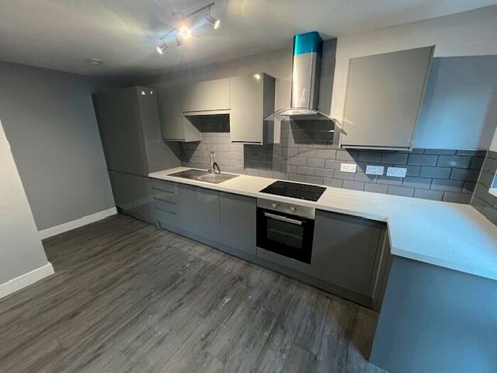 1 Bedroom Flat To Rent In East Street, Southampton, SO14