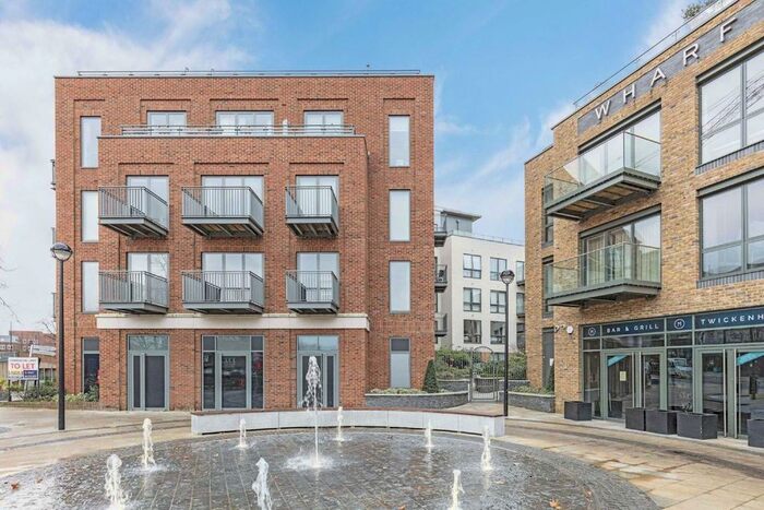2 Bedroom Flat To Rent In Brewery Lane, Twickenham, TW1