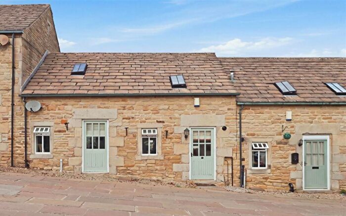 2 Bedroom Barn Conversion For Sale In Hagg Hill, New Tupton, Chesterfield, S42