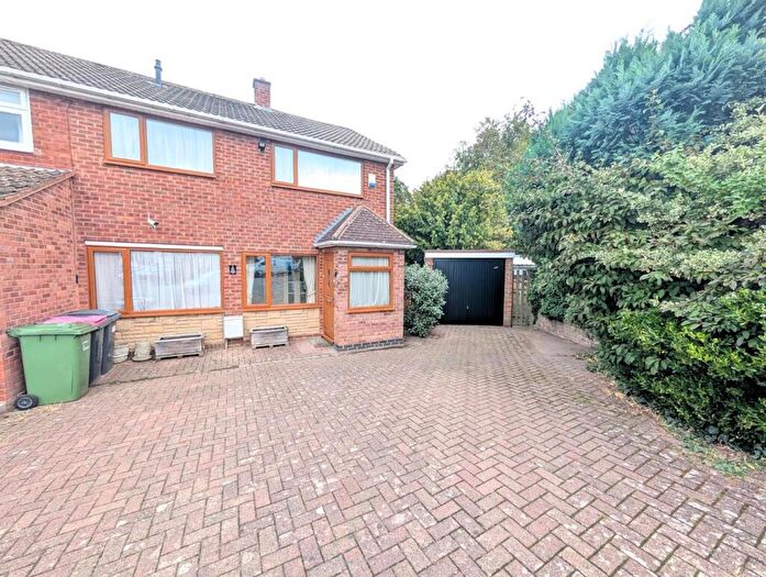 3 Bedroom End Of Terrace House For Sale In Allens Close, Baddesley Ensor, CV9