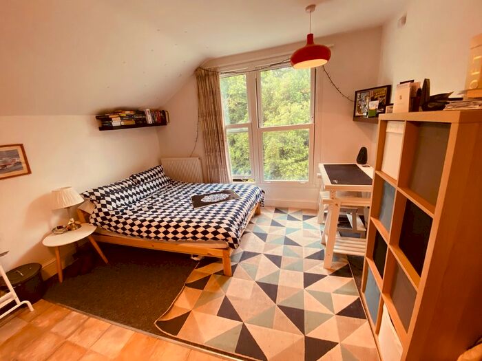 Studio To Rent In Hillfield Park, Muswell Hill, N10