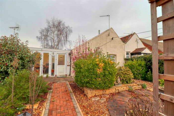 1 Bedroom Bungalow For Sale In Colchester Road, Weeley, CO16