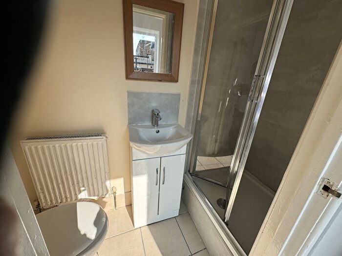 Studio To Rent In Heath Road, Hounslow, Greater London, TW3