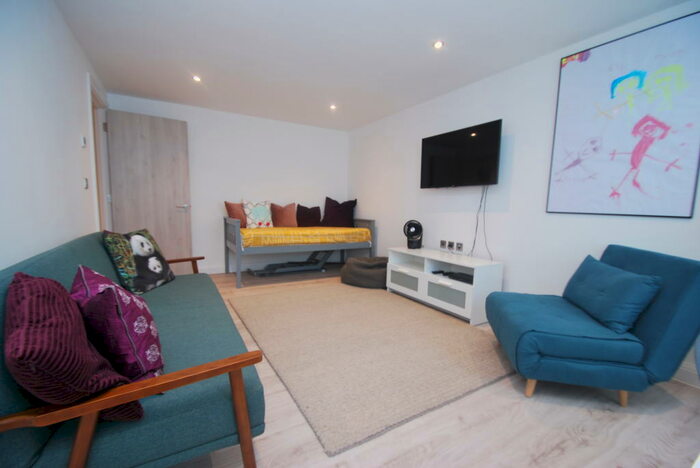 1 Bedroom Apartment To Rent In Victoria Bridge Road, Bath, BA1