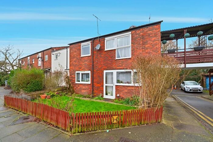 1 Bedroom Flat For Sale In Braybourne Close, UB8