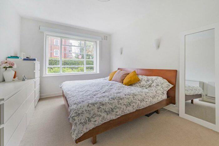 2 Bedroom Flat For Sale In Haverstock Hill, Belsize Park, NW3