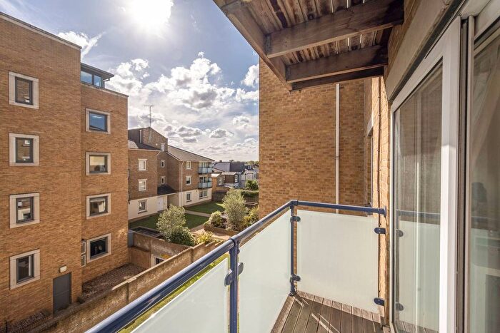 2 Bedroom Flat To Rent In Hartfield Road, Wimbledon, London, SW19