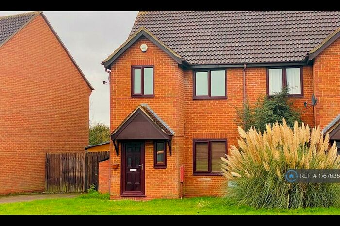 3 Bedroom Semi-Detached House To Rent In Bergamot Gardens, Walnut Tree, Milton Keynes, MK7