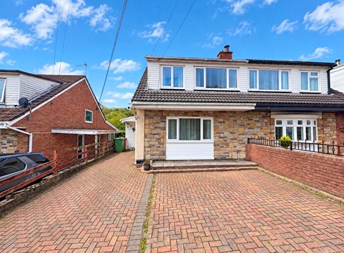 3 Bedroom Semi Detached House For Sale In Pentwyn Road, Crumlin, NP11