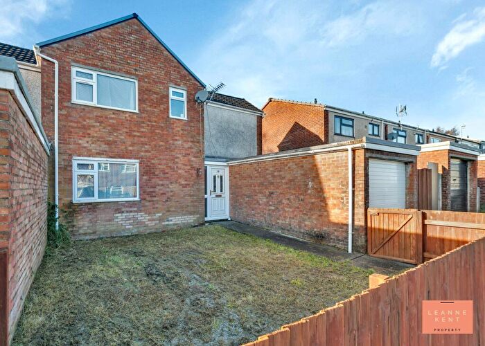 3 Bedroom Terraced House For Sale In Gruffydd Drive, Caerphilly, CF83