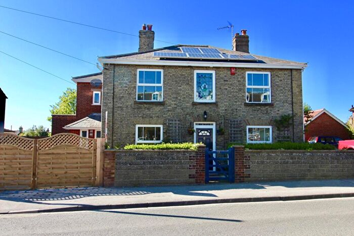 2 Bedroom Apartment To Rent In B Mill House, NR32