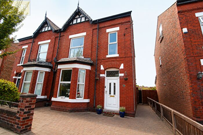 4 Bedroom Semi-Detached House For Sale In Whitelake Avenue Flixton, M41