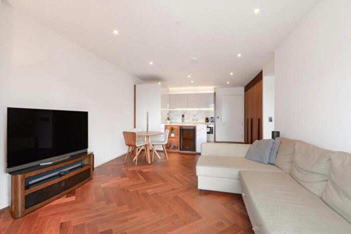 2 Bedroom Apartment For Sale In Ambassador Building, Embassy Gardens, London, SW11