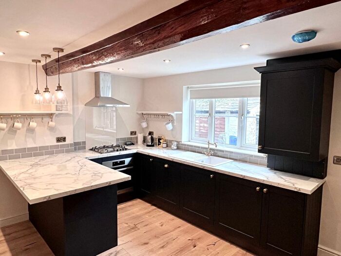 2 Bedroom Property To Rent In Brock Mill Lane, Wigan, WN1