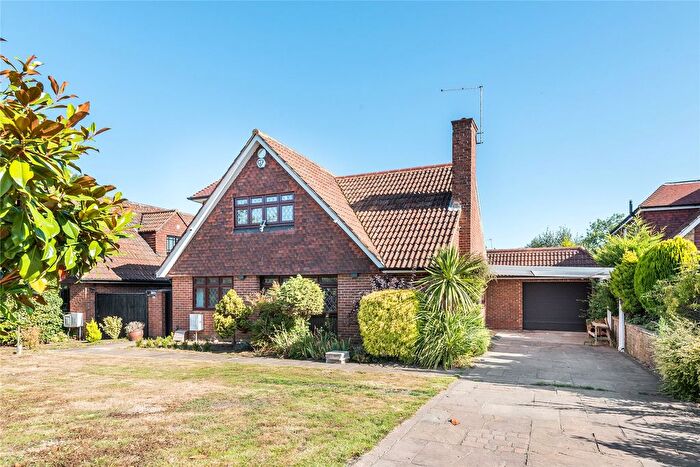 4 Bedroom Detached House For Sale In Ashfield Lane, Chislehurst, BR7