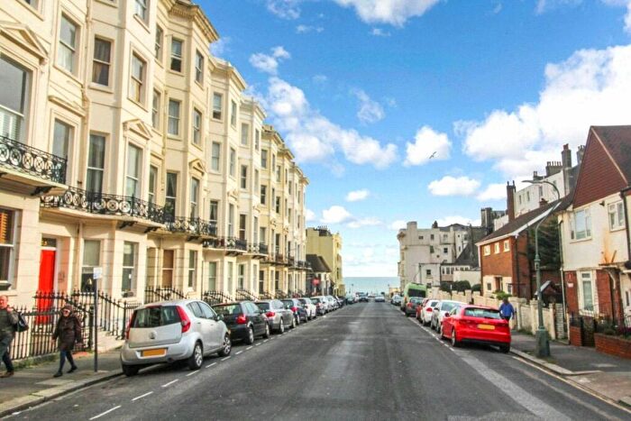 Flat To Rent In Holland Road, Hove, East Sussex, BN3