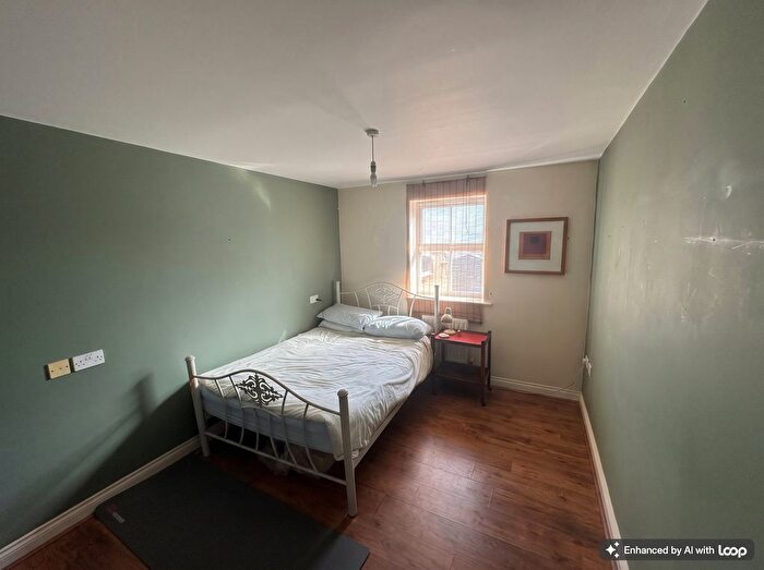 1 Bedroom Flat For Sale In Arklay Close, Uxbridge, UB8