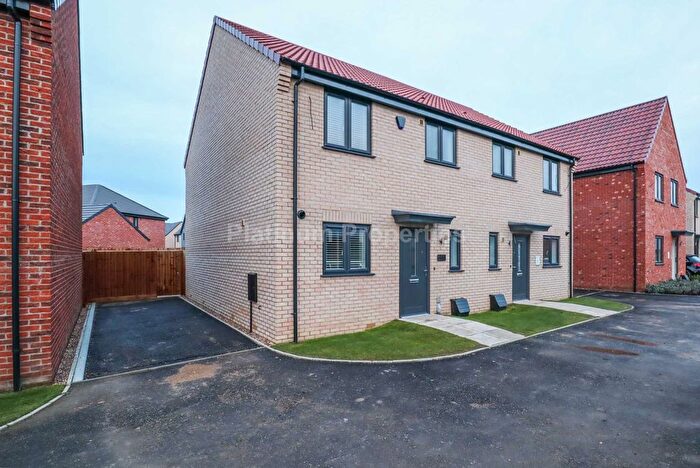 3 Bedroom Semi-Detached House To Rent In Sefton Place, Surfleet, PE11