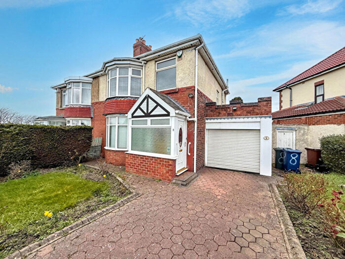 3 Bedroom Semi Detached House For Sale In Howat Avenue, North Fenham, Newcastle Upon Tyne, Tyne And Wear, NE5