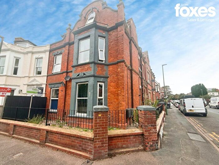 2 Bedroom Apartment To Rent In The Crescent, Bournemouth, Dorset, BH1