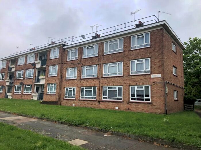 1 Bedroom Flat To Rent In Sheridan Court, Whitton Avenue West, Northolt, UB5