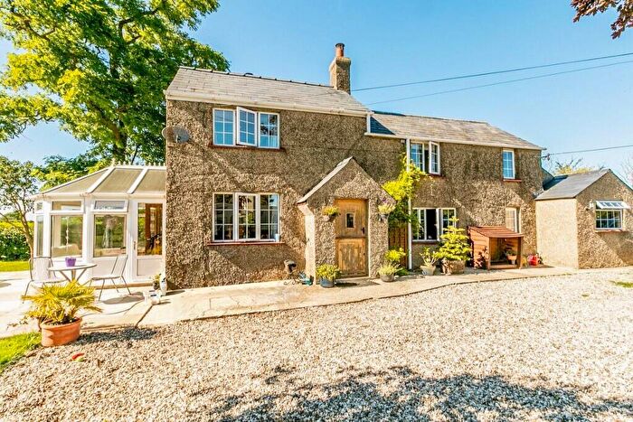 3 Bedroom Detached House For Sale In Greatfield, Swindon, SN4