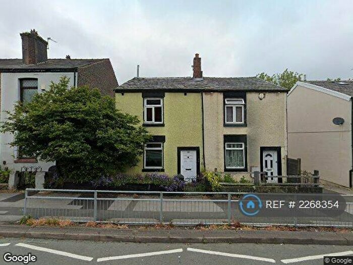 2 Bedroom Semi-Detached House To Rent In Wigan Road, Bolton, BL3